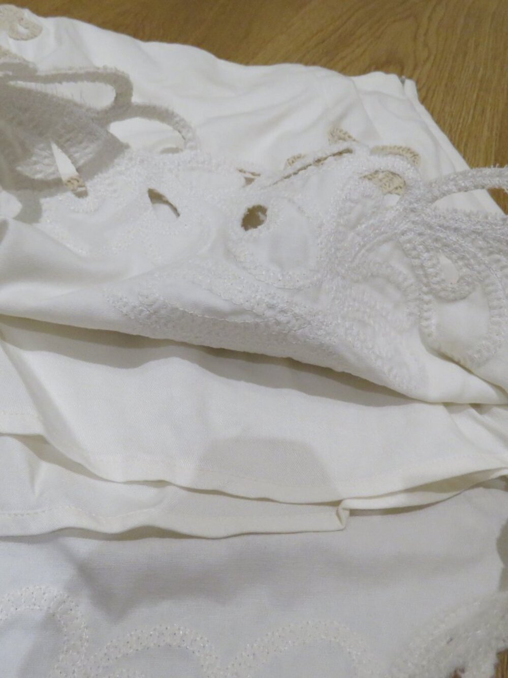 MAJE Janetty Embroidered High Waist Cotton Mini Skirt Cream Coastal Quiet Luxury - Picture 13 of 14